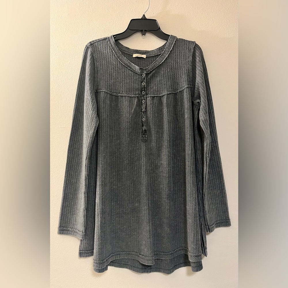 Easel Boho Gray Long Sleeve Tunic